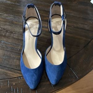 Marc Fisher Blue heels